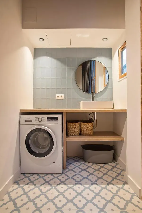 Alcam Martinez De La Rosa Apartment Barcelona Spain